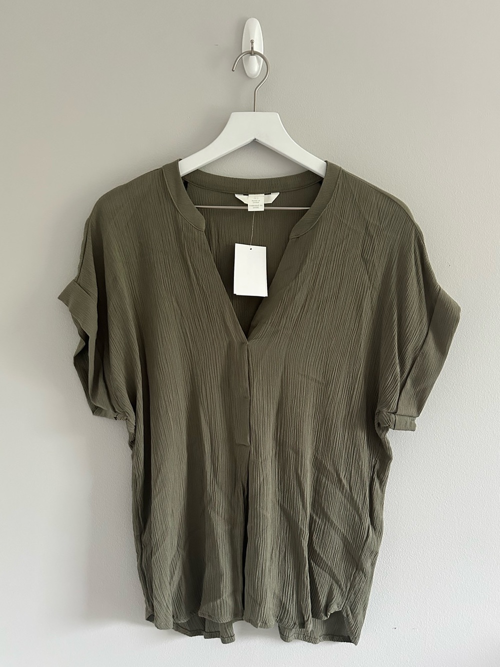 H&M Green Short Sleeve Blouse Size 6 NWT